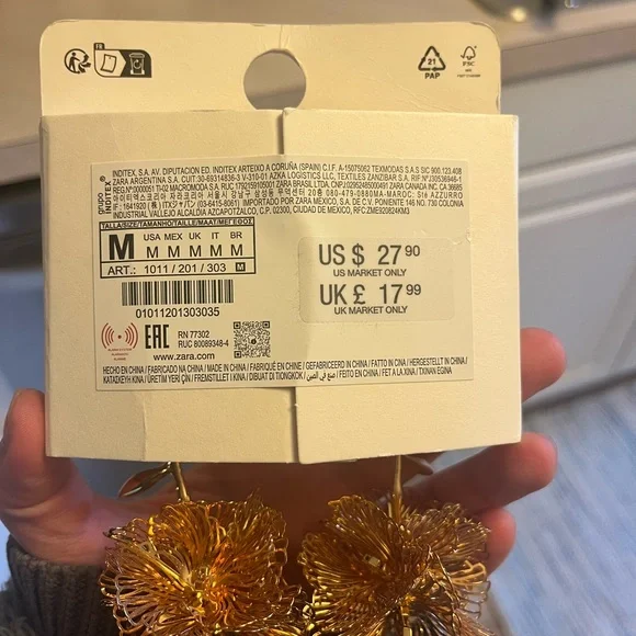NWT ZARA GOLD FLOWER DROP EARRINGS - Picture 4 of 4